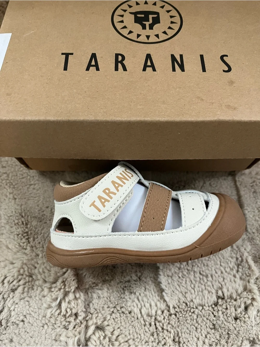 Taranis Baby Leather Closed Toe Sandals Walker Size 3